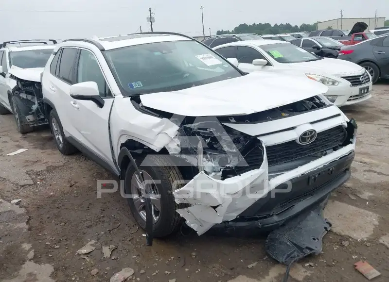 2025 Toyota RAV4 фото