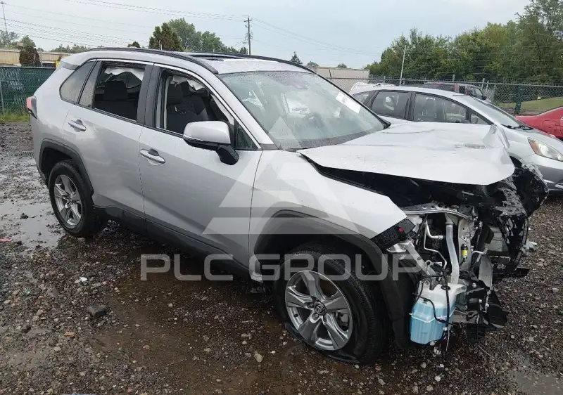 2025 Toyota RAV4 фото