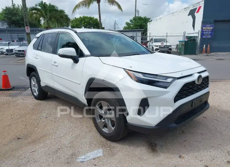 2025 Toyota RAV4 фото