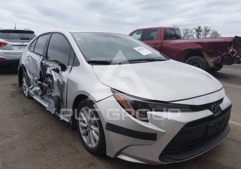2025 Toyota COROLLA фото