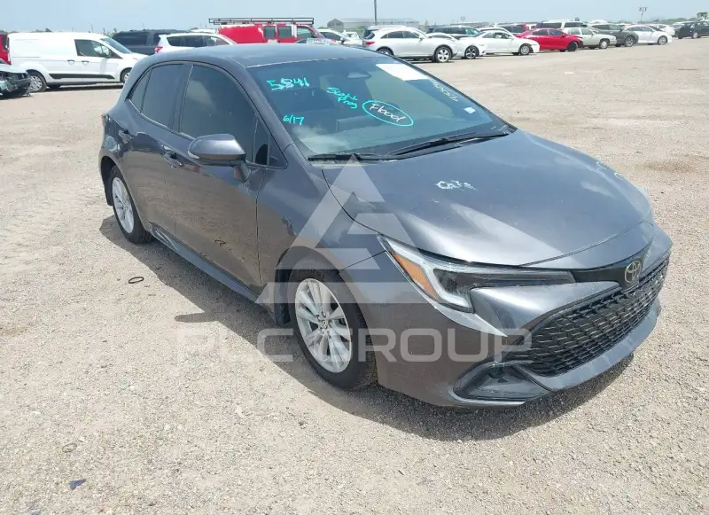 2025 Toyota COROLLA фото