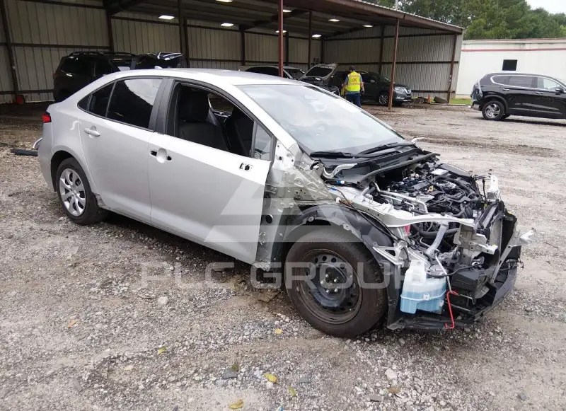 2025 Toyota COROLLA photo