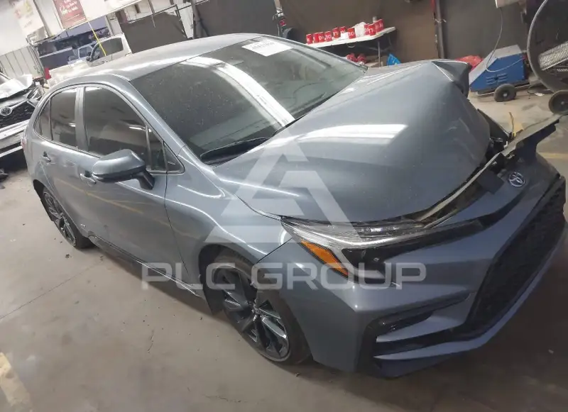 2025 Toyota COROLLA фото