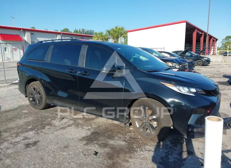 2025 Toyota SIENNA фото