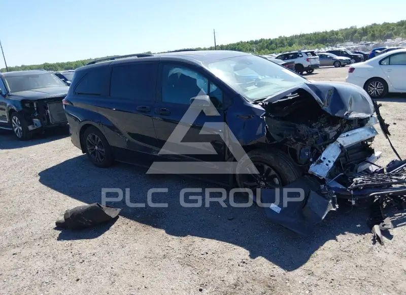 2025 Toyota SIENNA фото