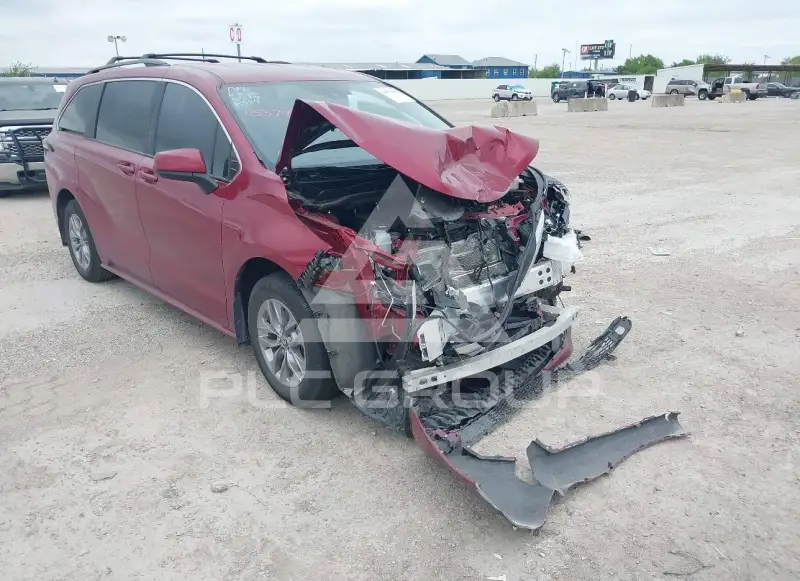 2025 Toyota SIENNA фото