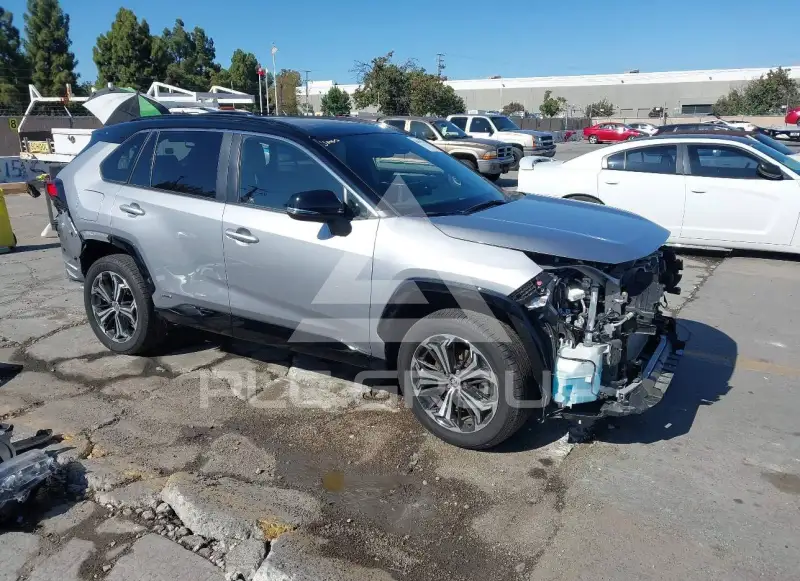 2025 Toyota RAV4 фото