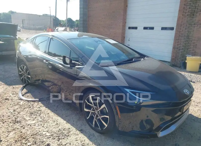 2025 Toyota PRIUS фото