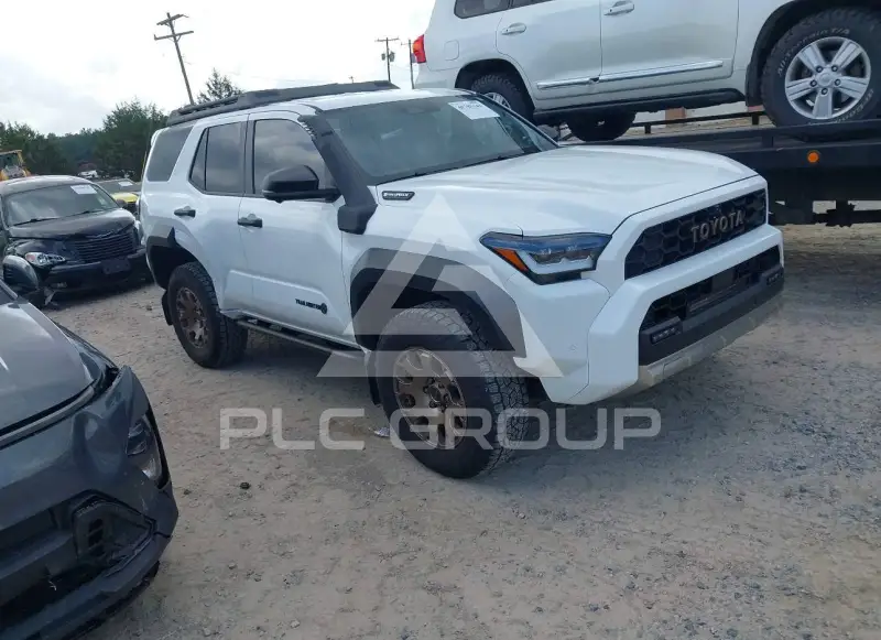 2025 Toyota 4 RUNNER photo