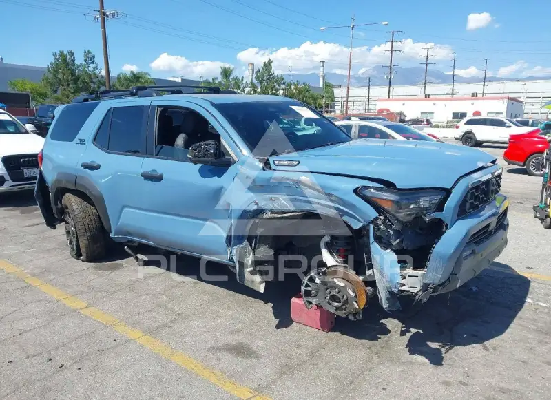 2025 Toyota 4 RUNNER фото