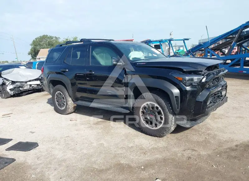 2025 Toyota 4 RUNNER photo