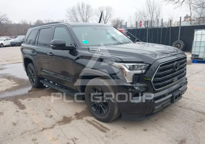 2025 Toyota SEQUOIA photo