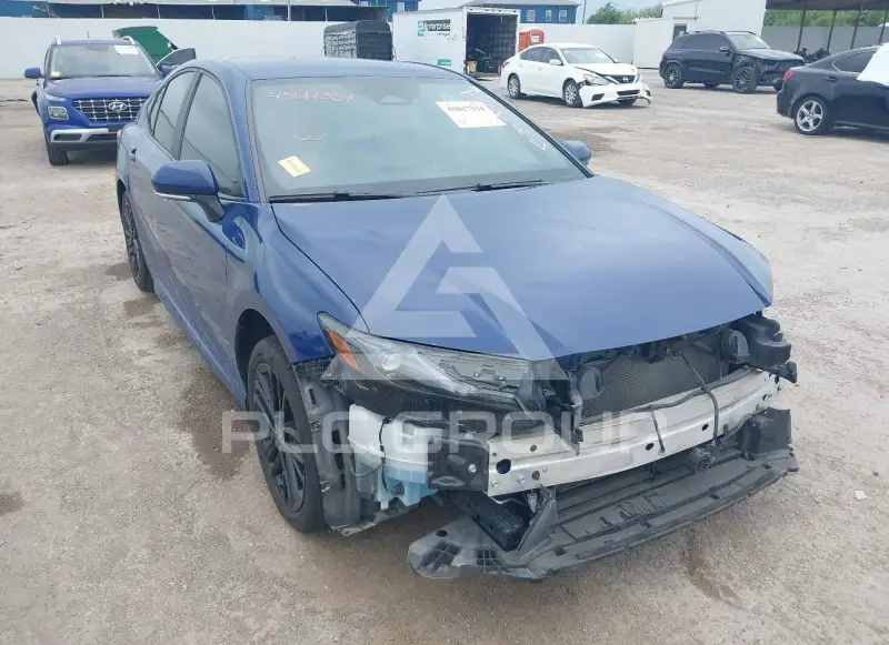 2025 Toyota CAMRY photo