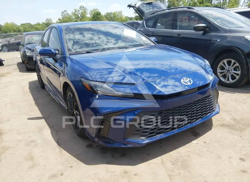 2025 Toyota CAMRY фото