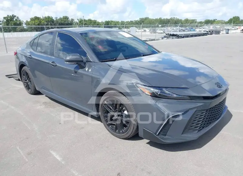 2025 Toyota CAMRY photo