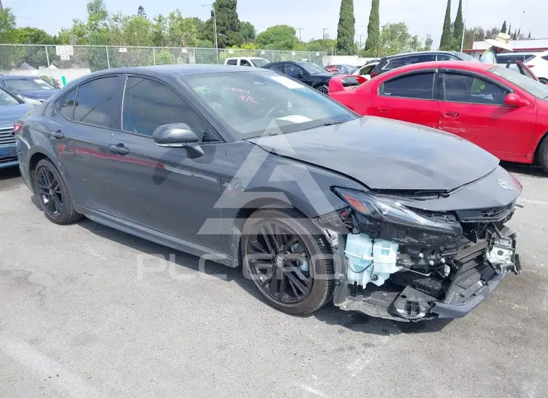 2025 Toyota CAMRY фото