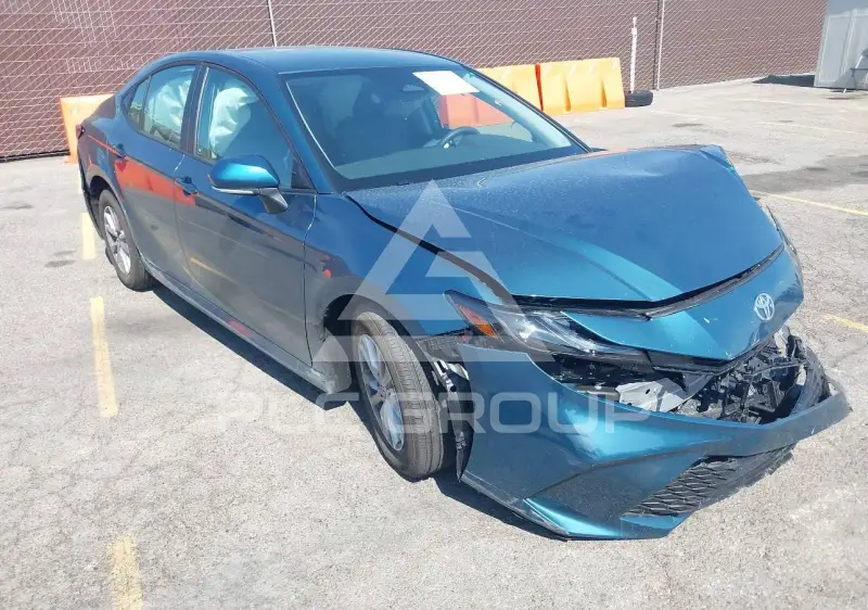 2025 Toyota CAMRY фото
