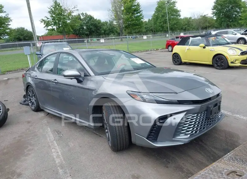 2025 Toyota CAMRY фото
