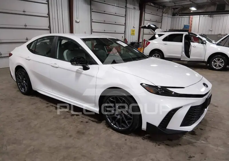 2025 Toyota CAMRY фото