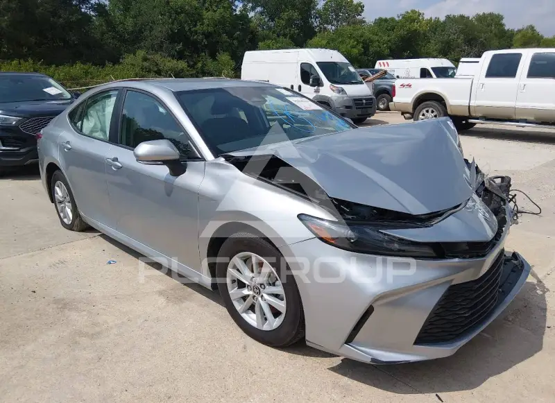2025 Toyota CAMRY фото