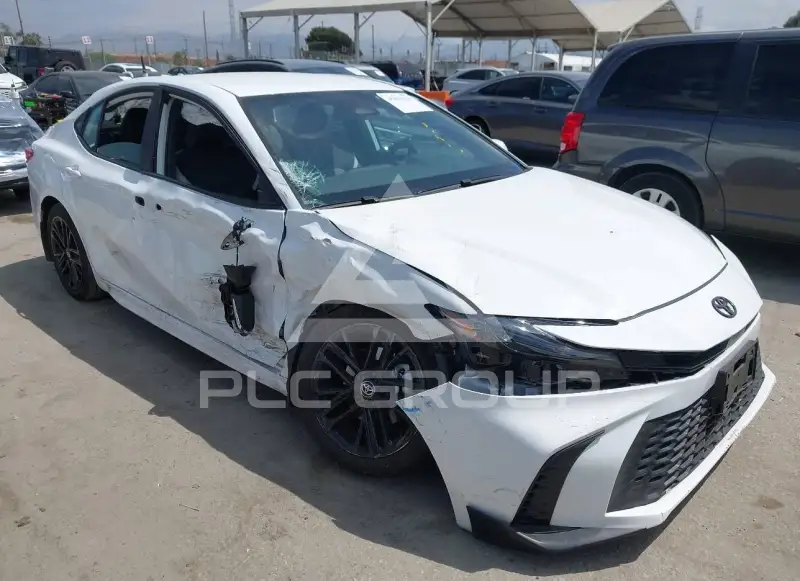 2025 Toyota CAMRY фото