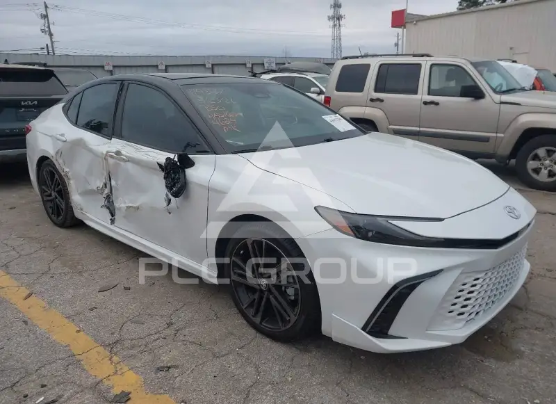 2025 Toyota CAMRY фото