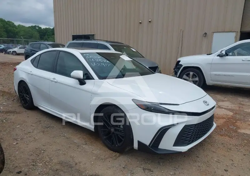 2025 Toyota CAMRY photo
