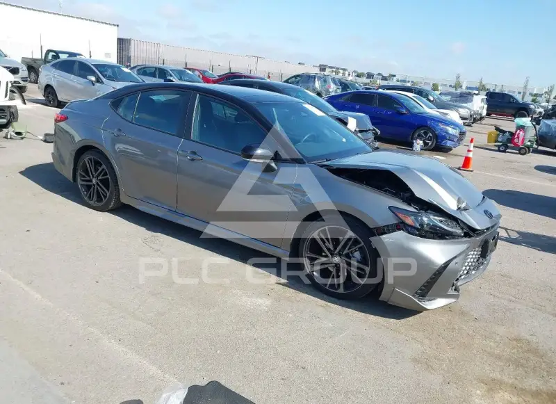 2025 Toyota CAMRY фото