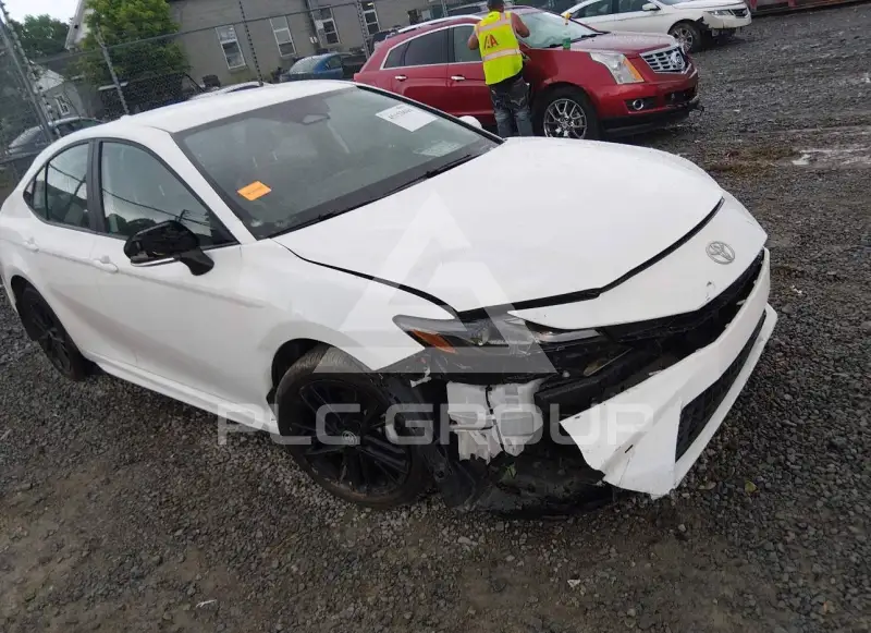 2025 Toyota CAMRY photo