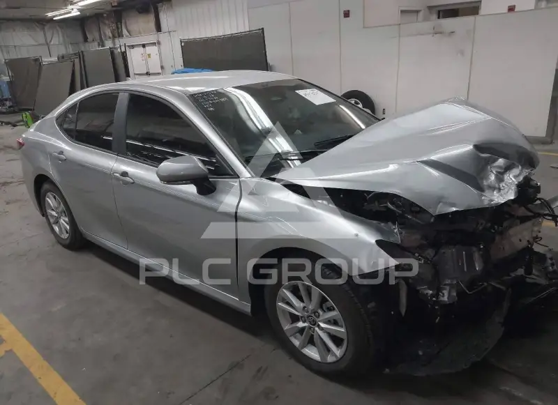 2025 Toyota CAMRY фото