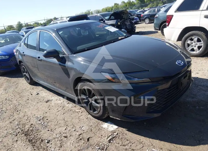 2025 Toyota CAMRY фото
