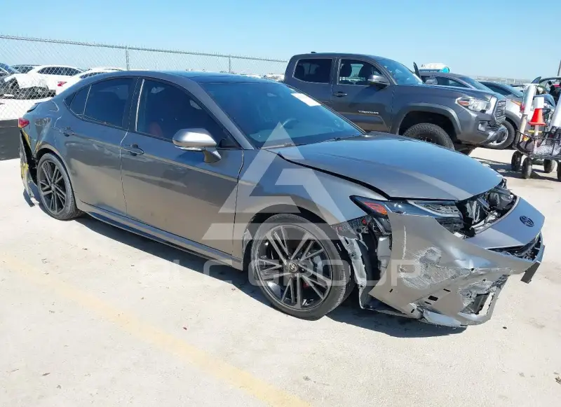 2025 Toyota CAMRY фото