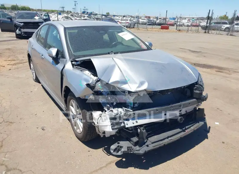 2025 Toyota CAMRY photo