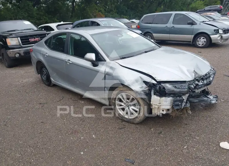 2025 Toyota CAMRY фото