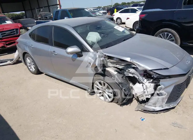 2025 Toyota CAMRY photo
