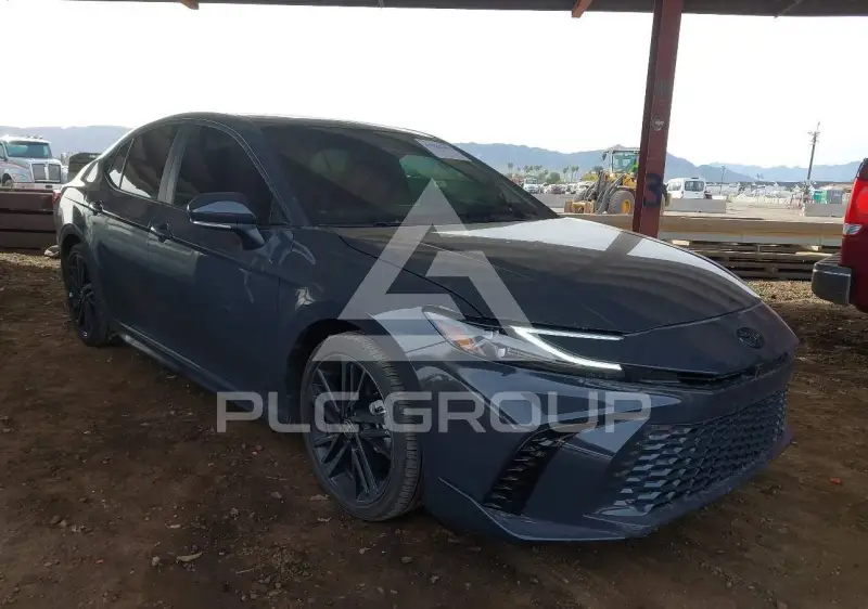 2025 Toyota CAMRY фото