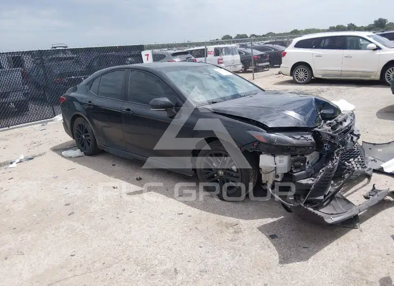 2025 Toyota CAMRY фото
