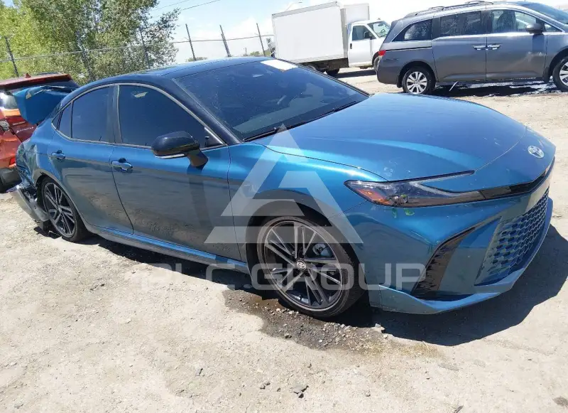 2025 Toyota CAMRY фото