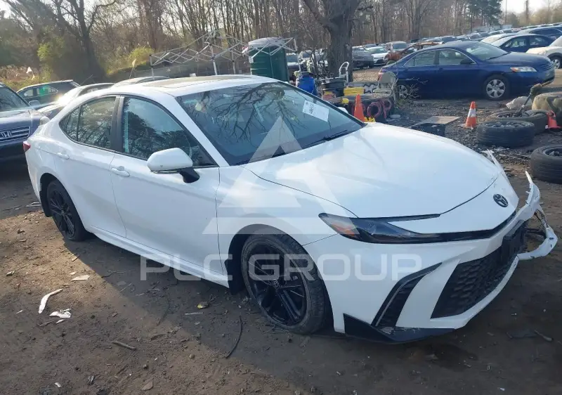 2025 Toyota CAMRY фото