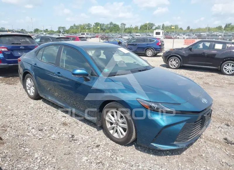 2025 Toyota CAMRY фото