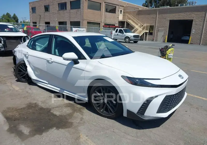 2025 Toyota CAMRY фото