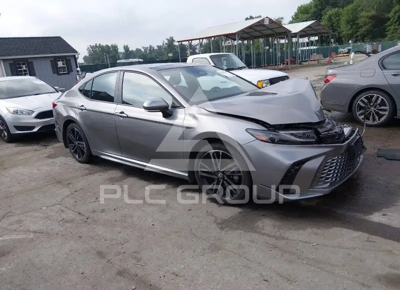 2025 Toyota CAMRY фото