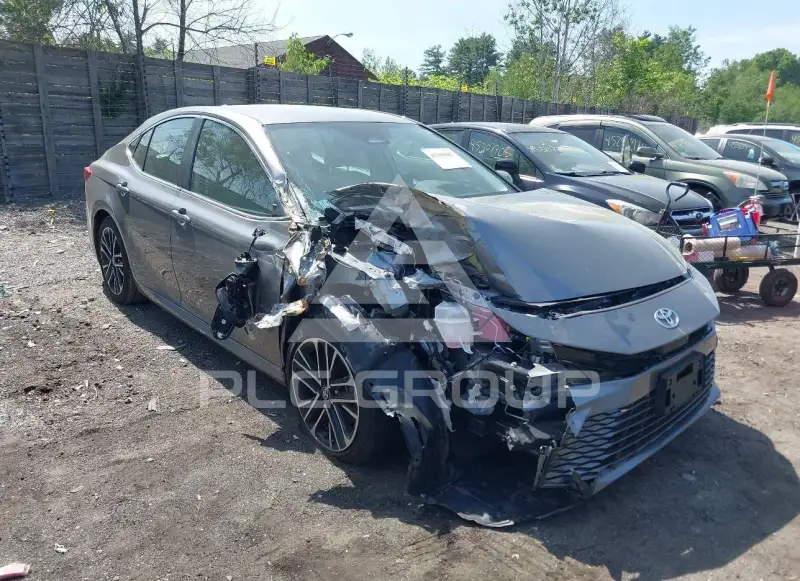 2025 Toyota CAMRY фото