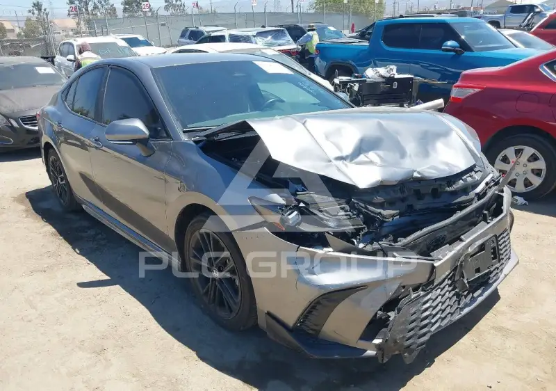 2025 Toyota CAMRY фото