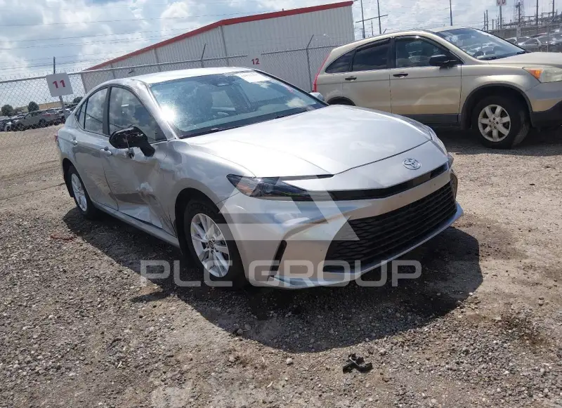 2025 Toyota CAMRY фото