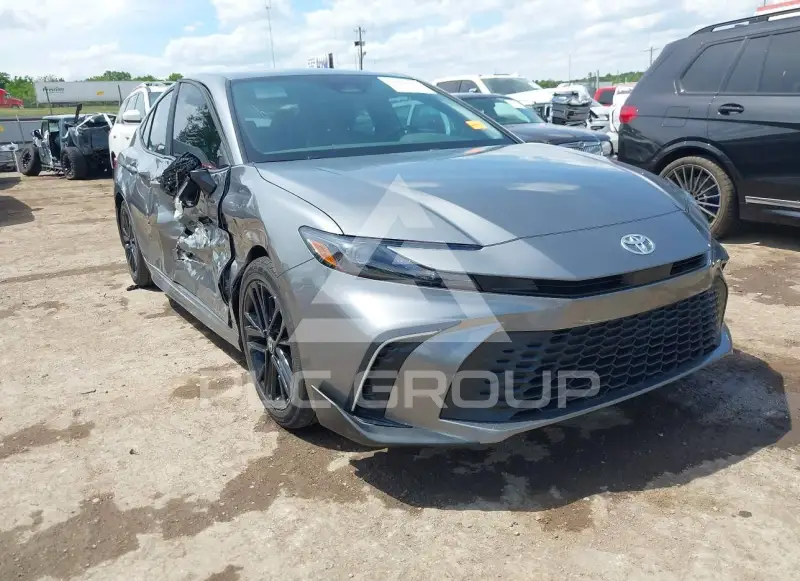 2025 Toyota CAMRY фото