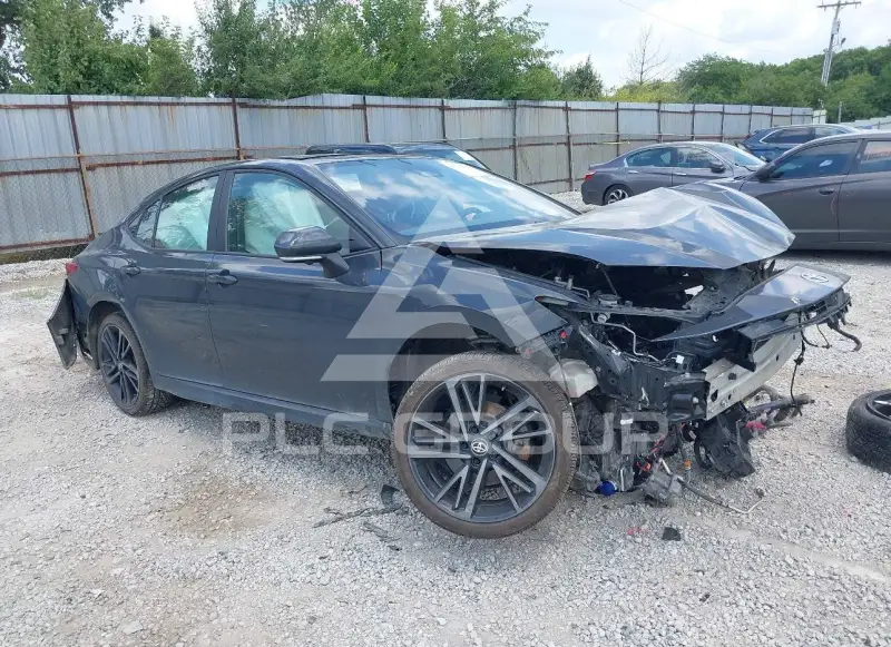 2025 Toyota CAMRY фото