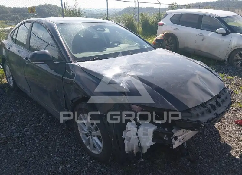 2025 Toyota CAMRY фото