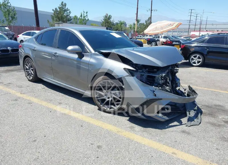 2025 Toyota CAMRY фото