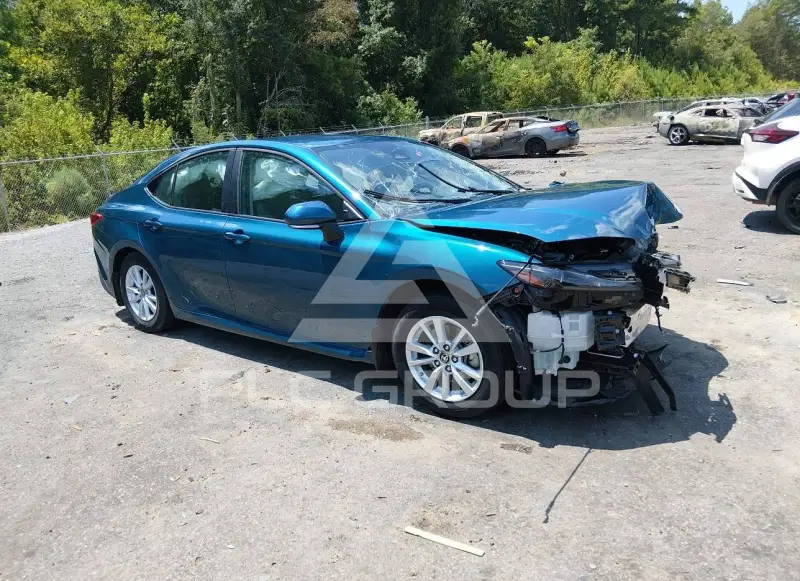 2025 Toyota CAMRY фото